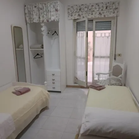 Orchidea1 ベッド・アンド・ブレックファスト 3*